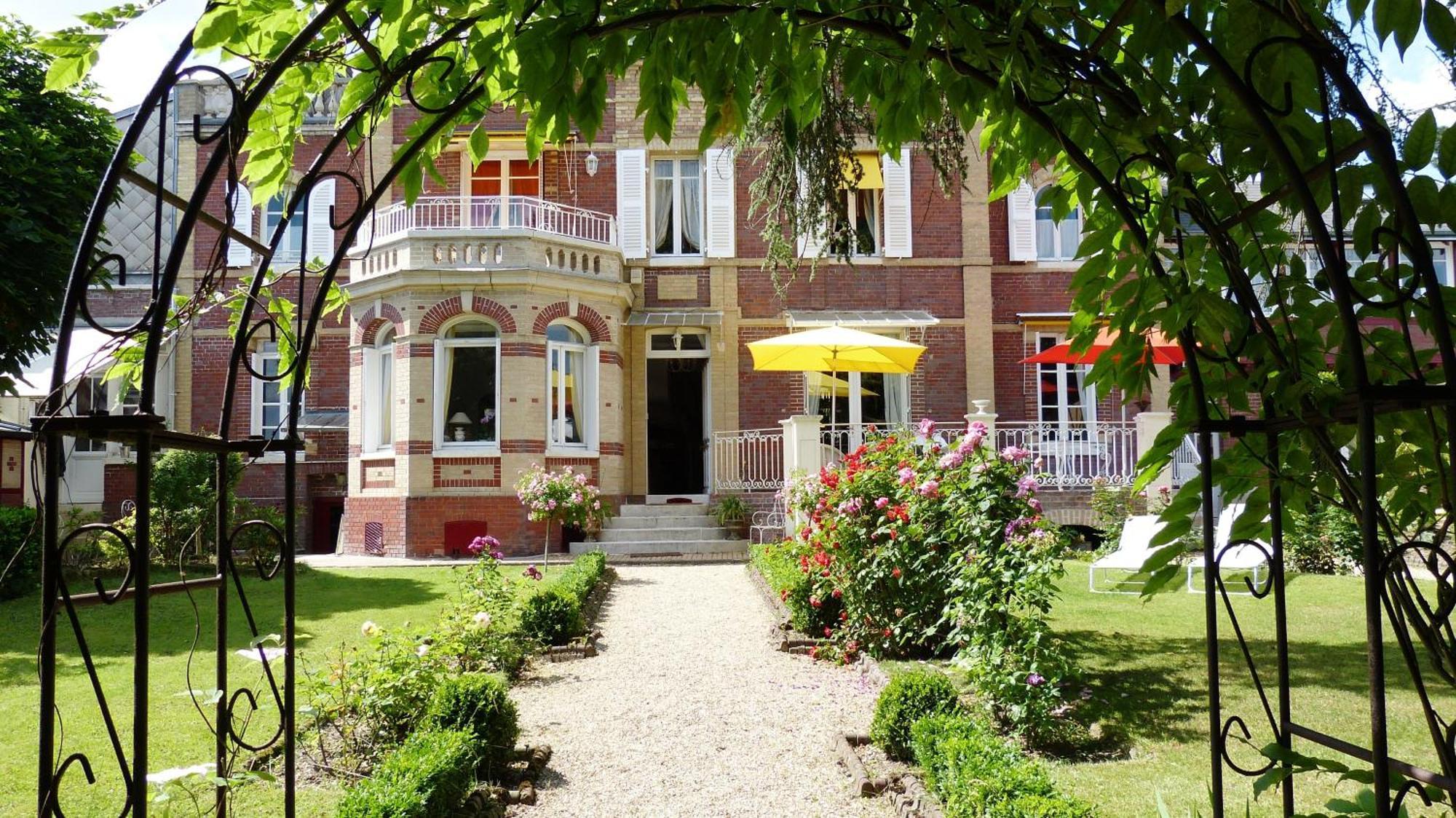 VILLA la GLORIETTE Ruan Exterior foto